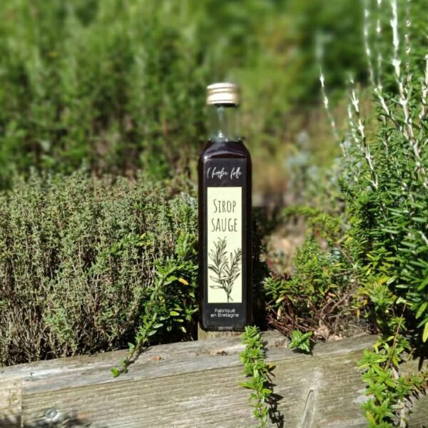 Bouteille de sirop de sauge