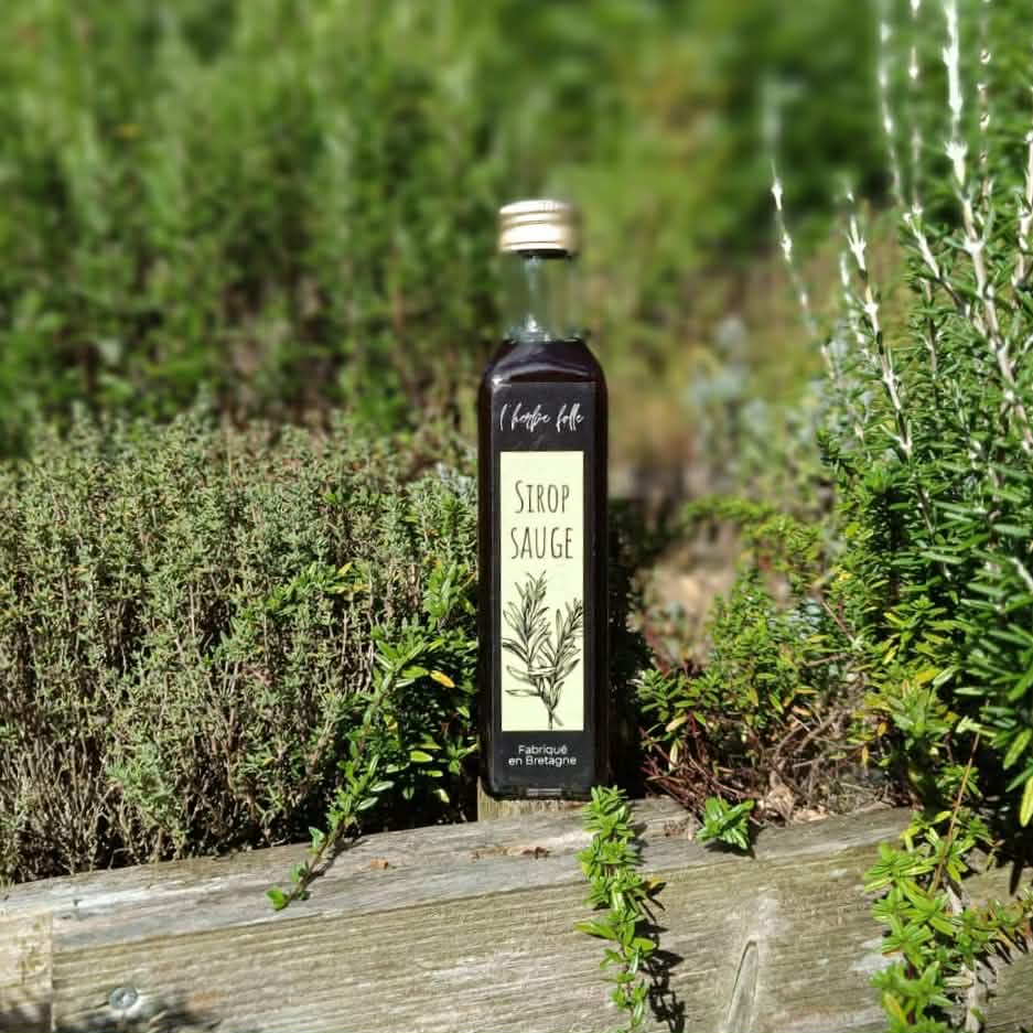 Bouteille de sirop de sauge